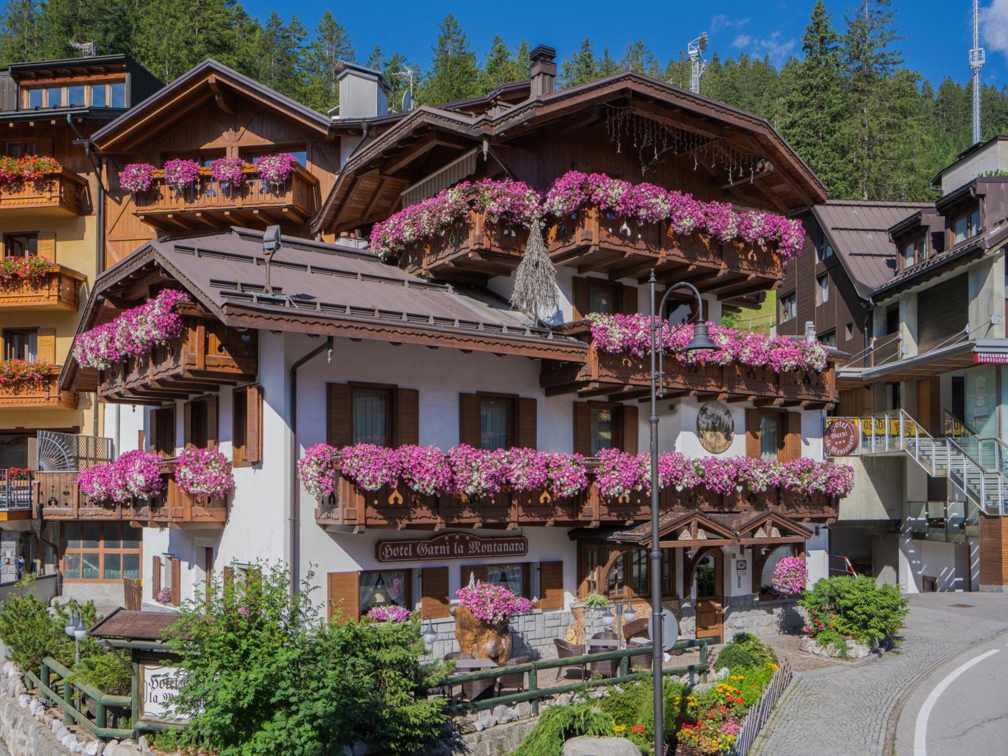 Hotel Garni La Montanara Madonna di Campiglio Exterior photo